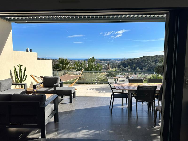 La terrasse panoramique depuis le séjour